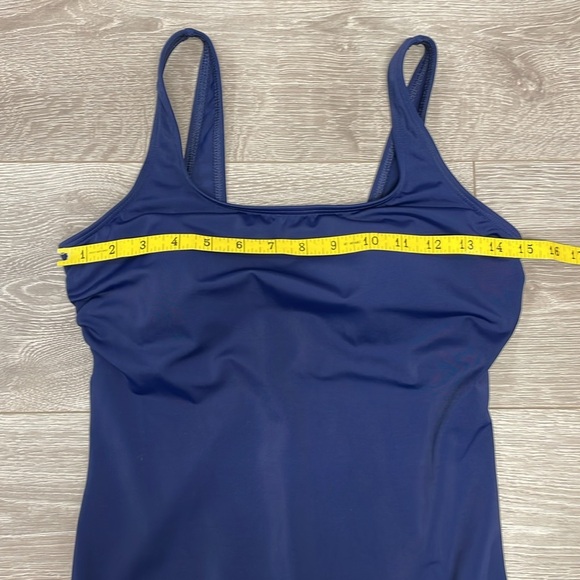 Lands’ End 510136 Tugless Low Leg One Piece Swimsuit Navy 10 - Picture 8 of 16